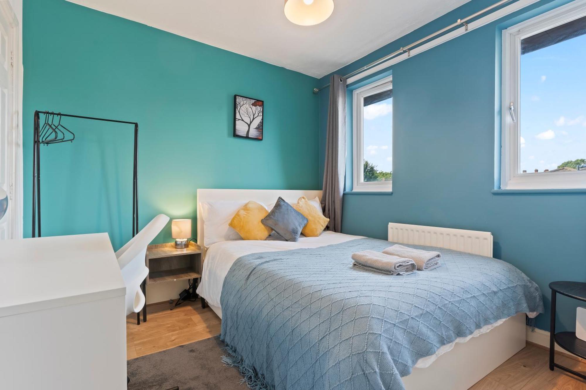 Lovely 4Br House In The City With Parking London Exterior photo