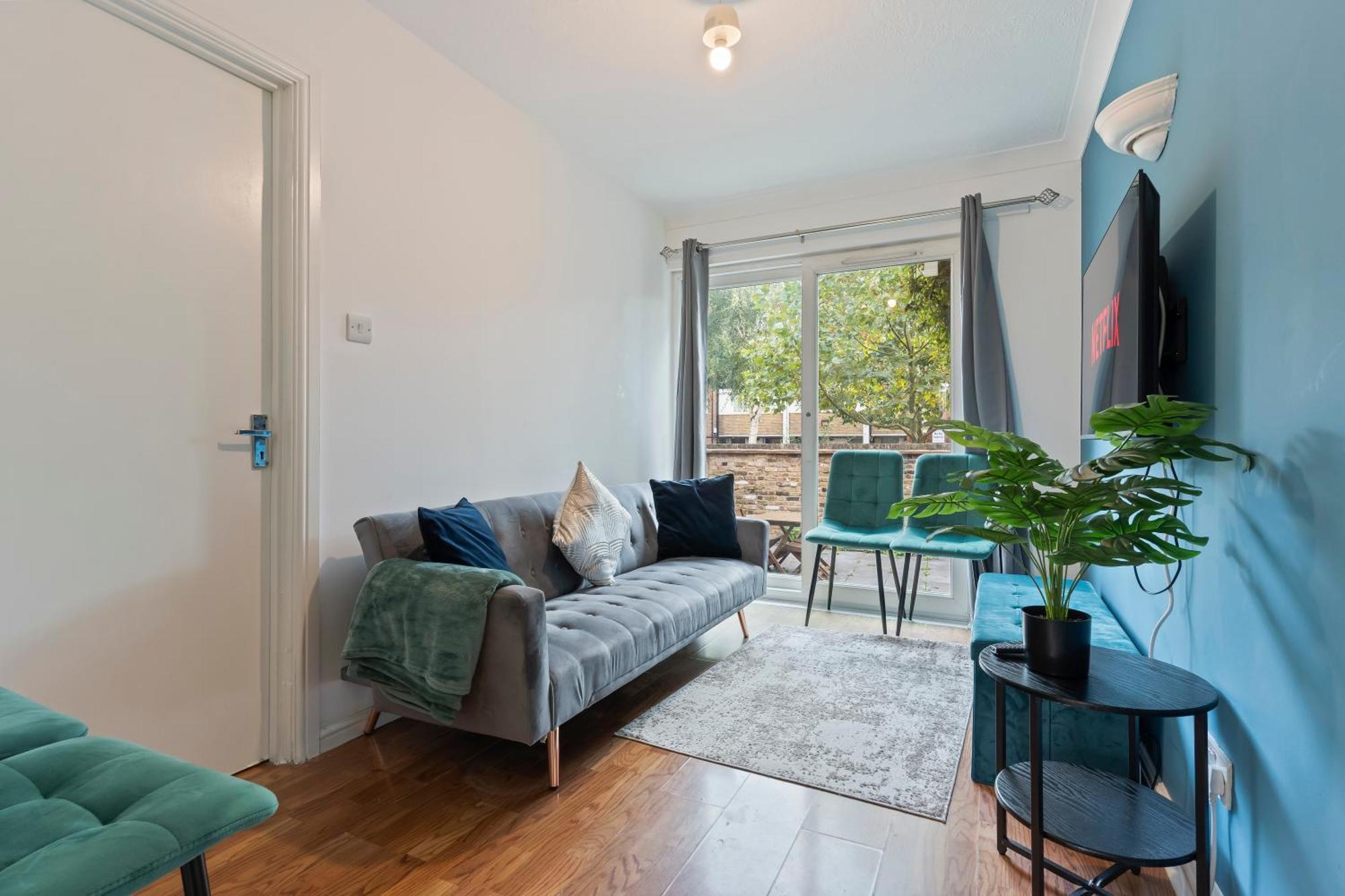 Lovely 4Br House In The City With Parking London Exterior photo